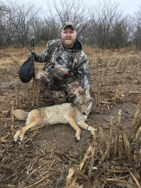 Kansas coyote hunting outfitter