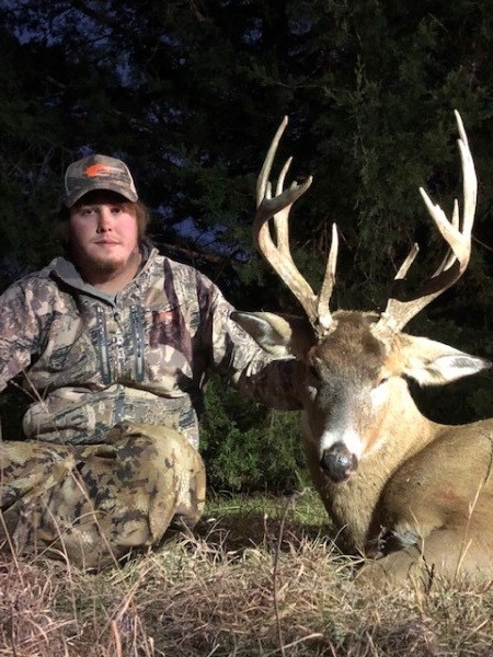 Kansas Whitetail Hunts 18