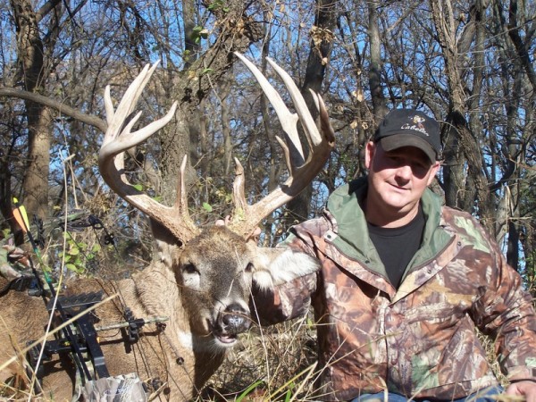 Kansas Deer Hunts Bow 178 inch 1