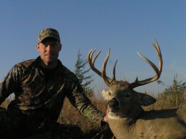Kansas Deer Hunts bow mid 150s double main beam